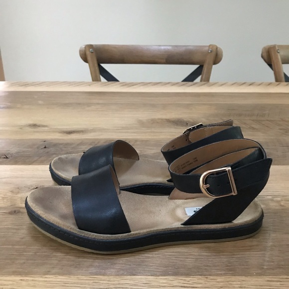 clarks romantic moon silver